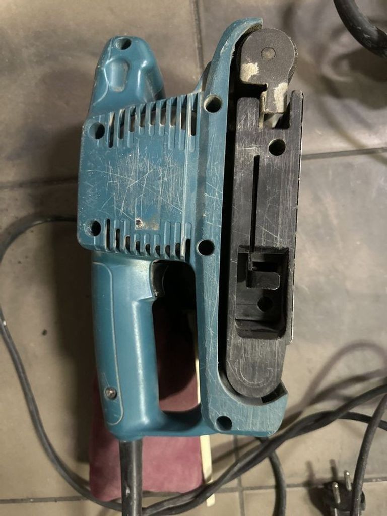 Дешево Makita 9910 з ломбарду