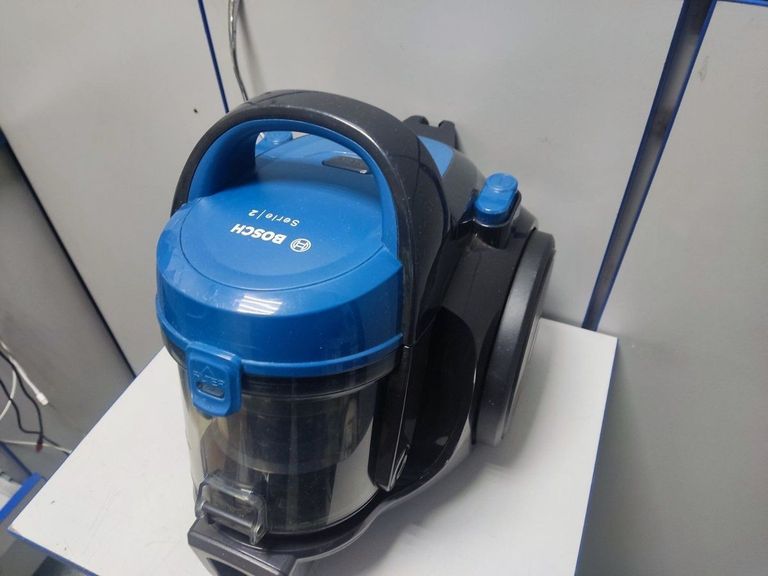 Купить Bosch BGS05A220 Б/У