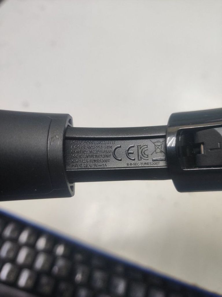 Купити Jbl tune 520bt Б/У