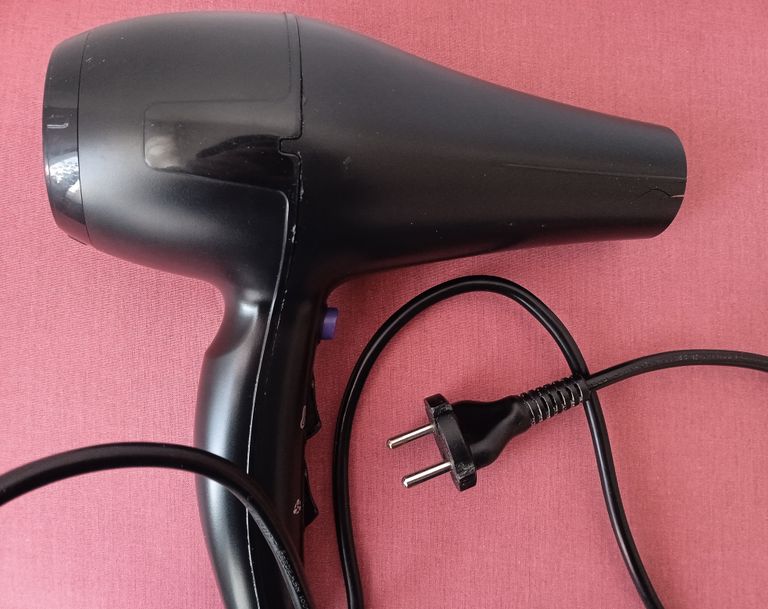 Оголошення Rowenta Pro AC 2200 W, потребує ремонту! Б/У