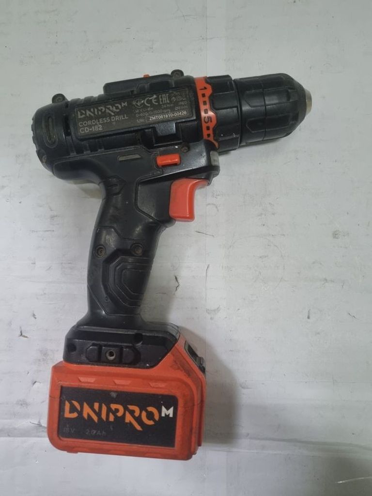 Оголошення Dnipro-M cd-182q 1акб + зп Б/У