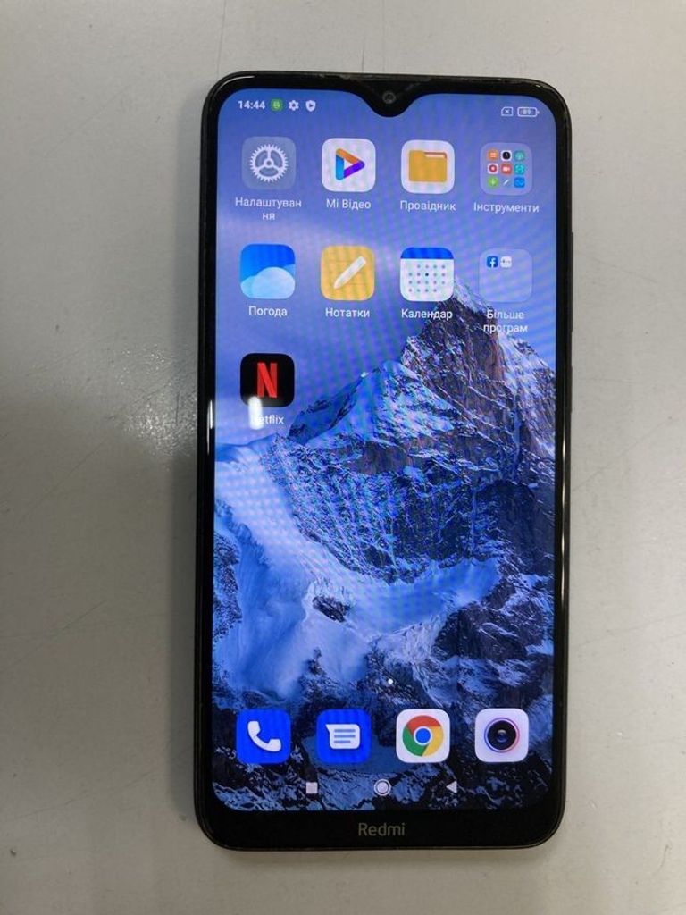 Купити Xiaomi Redmi 8 3/32GB Blue Б/У