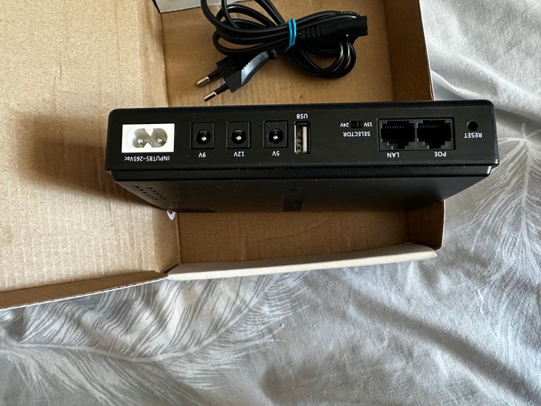 Дешиво UPS DC1018L с ломбарда