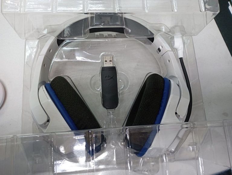 Купить Hyperx cloud stinger core wireless gaming headset for playstation Б/У