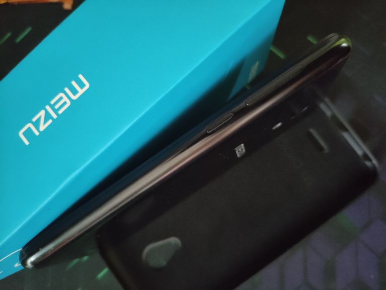 Meizu C9 Pro 3/32GB Black Код:null. Зображення 6