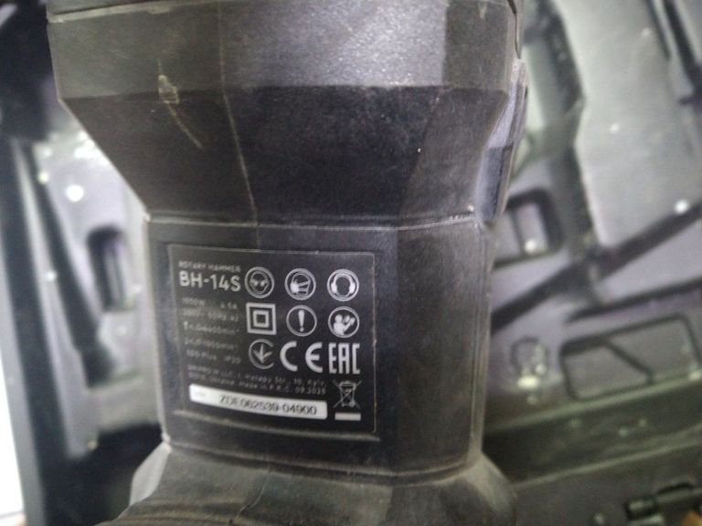 Дешево Dnipro-M bh-14s з ломбарду