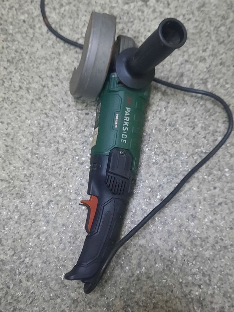 Дешево Parkside PWS 125 F5 з ломбарду