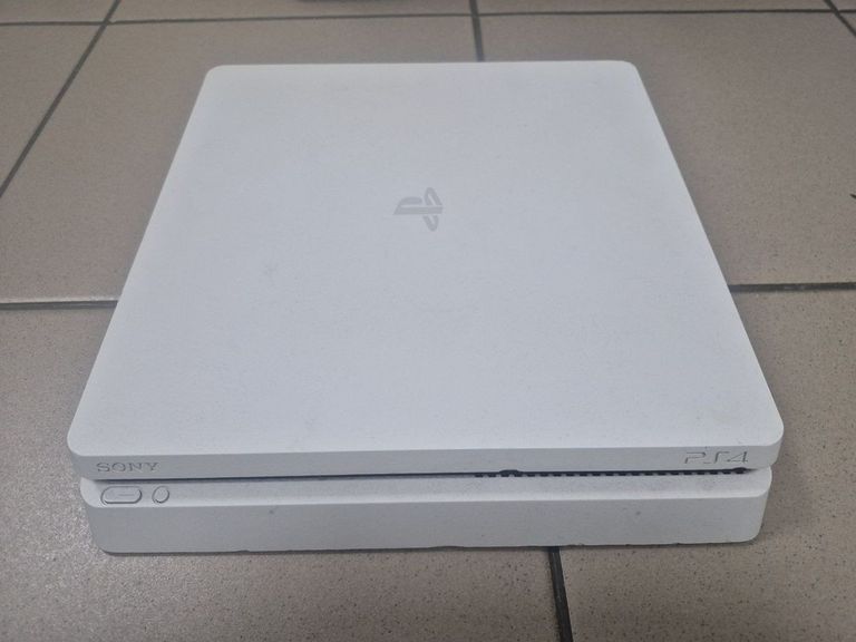 Объявление Sony playstation 4 slim 500gb Б/У