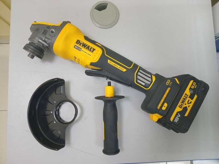 Купити Dewalt DCG416VSN Б/У