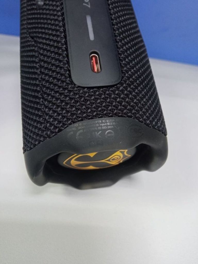 Дешиво Jbl flip 7 с ломбарда