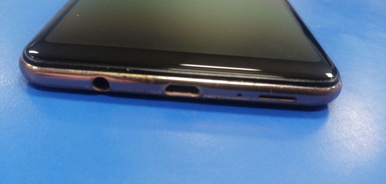 Дешево Samsung galaxy a7 2018 4/64gb sm-a750 з ломбарду