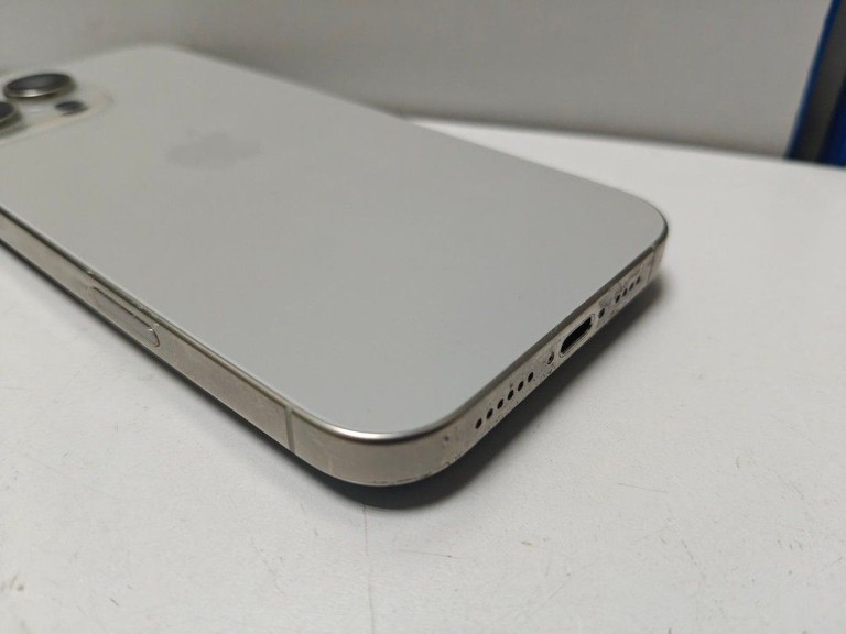Apple iphone 16 pro max 256gb esim Код:01-200944200. Зображення 12