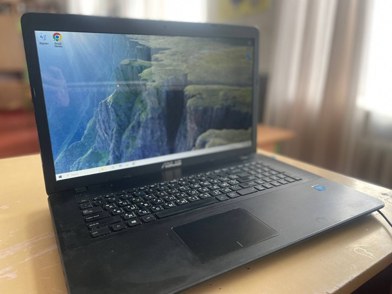 Купити ASUS X751 Б/У