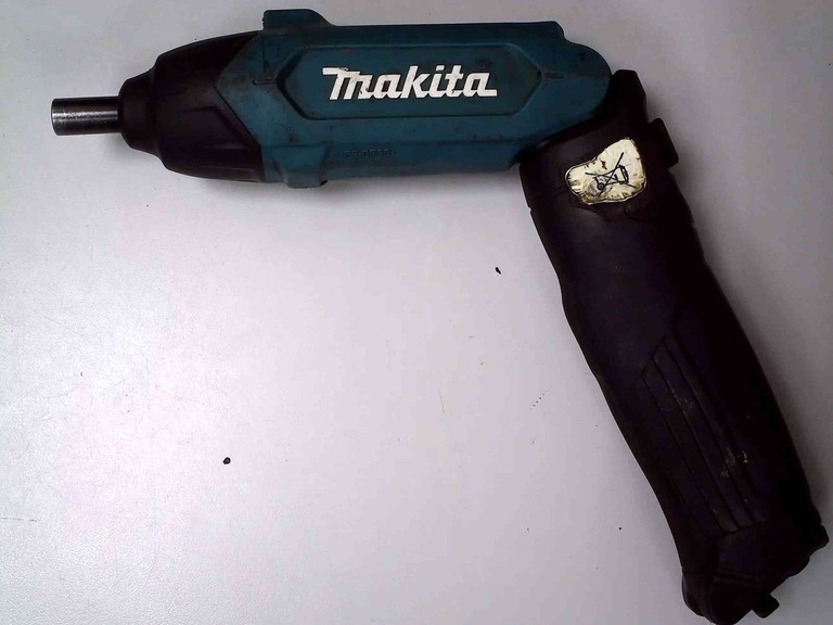Объявление Makita DF001DW Б/У