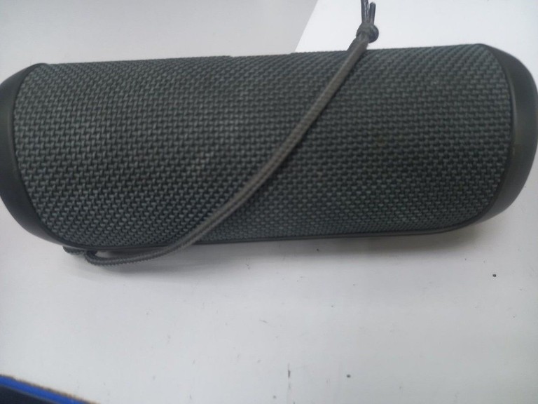 Купити Jbl flip essential Б/У