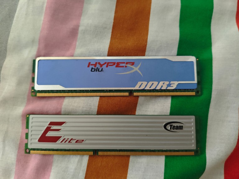 Купить DDR3 4 gb x 2 1600 мгц Б/У
