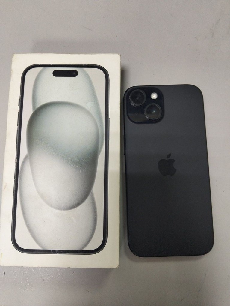 Купити Apple iPhone 15 128GB Green Б/У