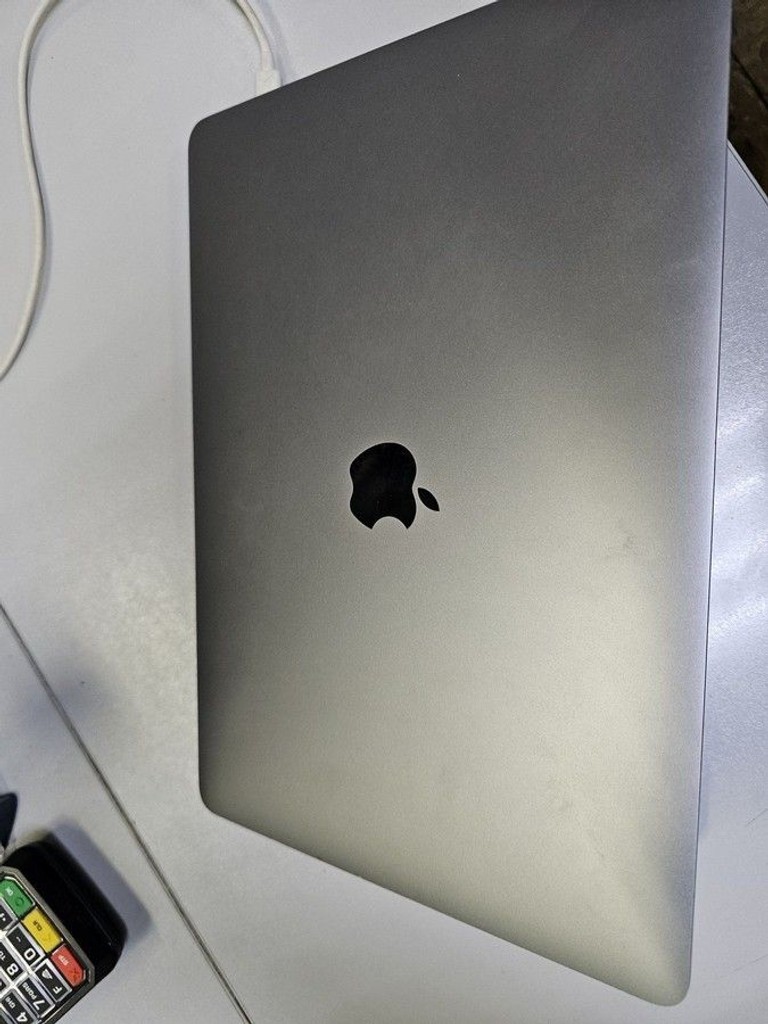 Оголошення Apple macbook pro a1989 13,3" core i5 2,4ghz/ram8gb/ssd256gb/iris plus graphics 655 Б/У