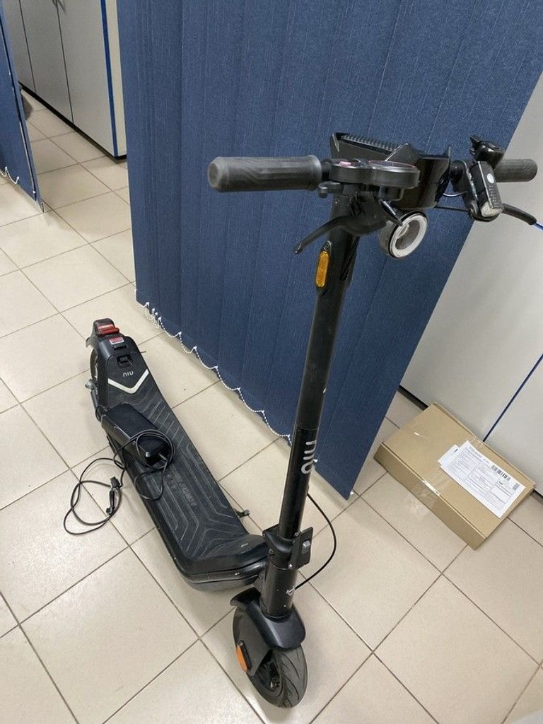 Дешево Niu KQi3 Pro з ломбарду