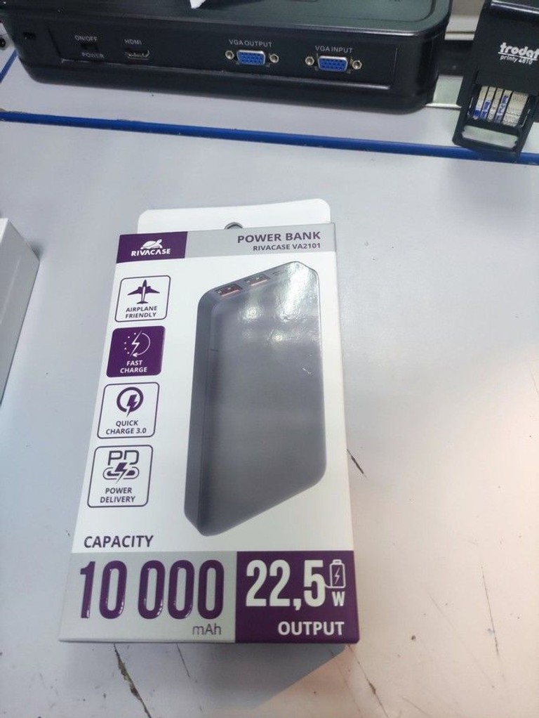 Купить Rivacase VA2211 10000mAh Black Б/У