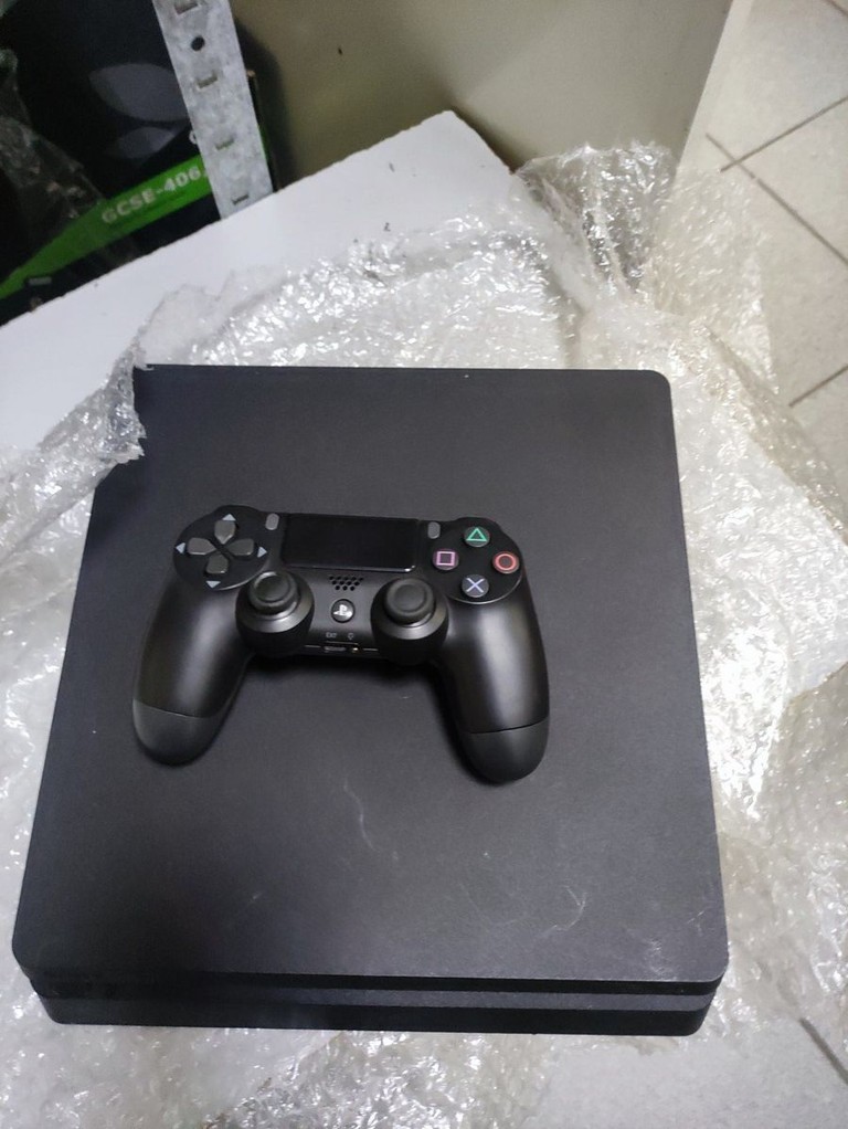 Оголошення Sony playstation 4 slim 500gb Б/У