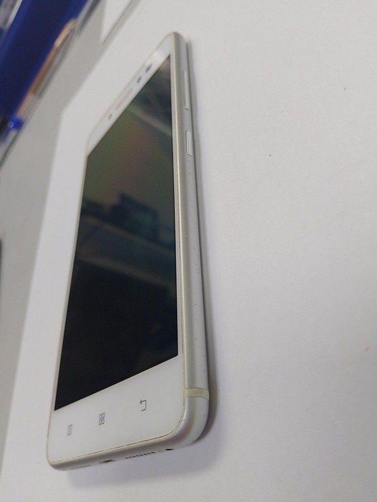 Lenovo s90-a 2/32gb Код:01-201101292. Зображення 7