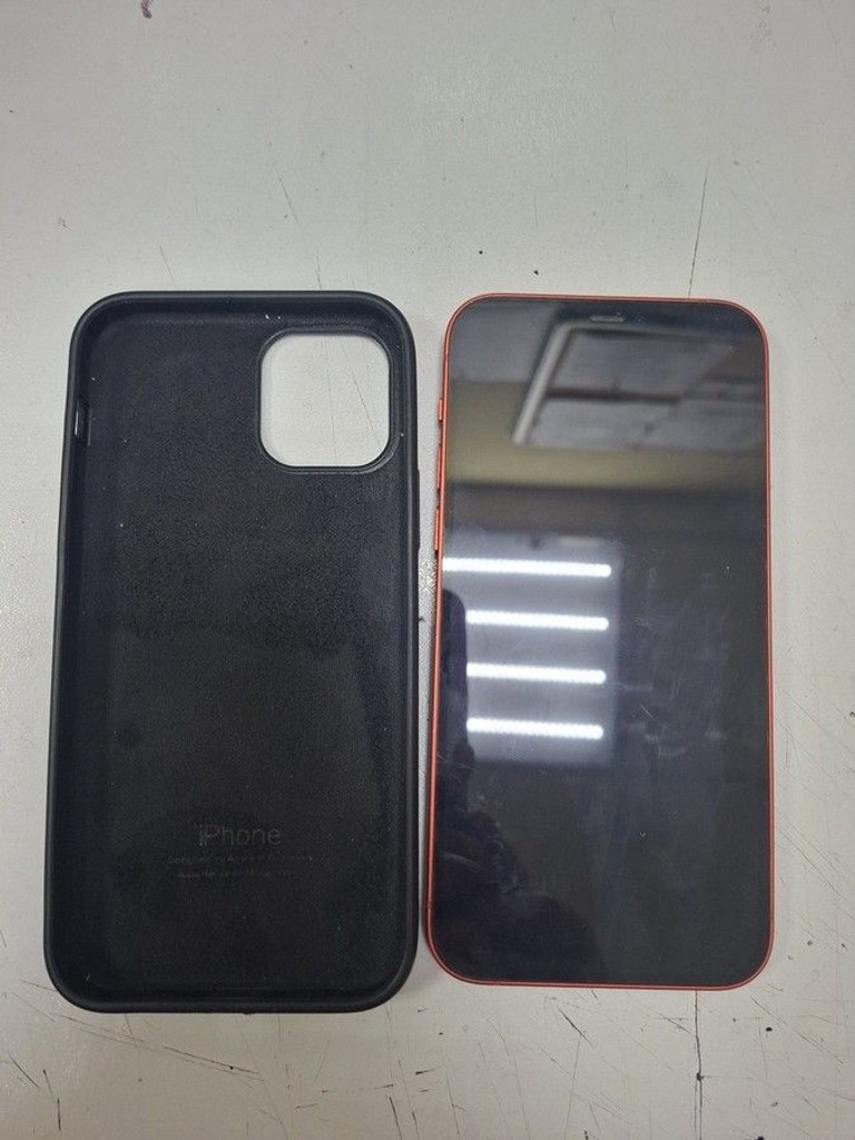 Объявление Apple iPhone 12 64GB (PRODUCT)RED Б/У