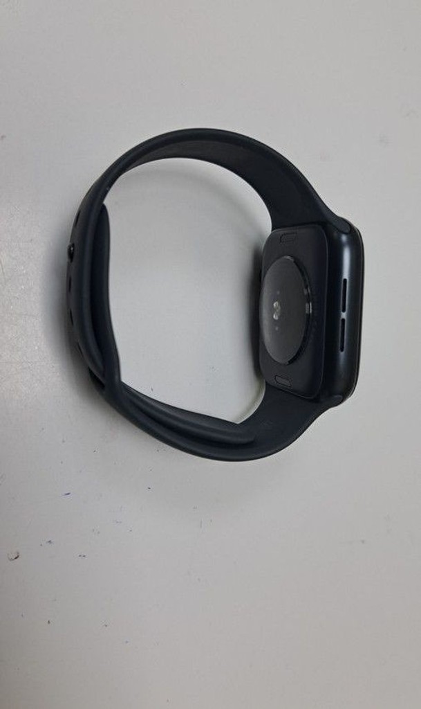 Дешево Apple watch se 3 gps 44mm alu. case з ломбарду