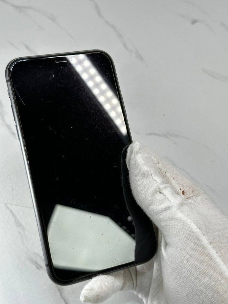 Apple iphone 11 128gb Код:01-201116379. Зображення 5