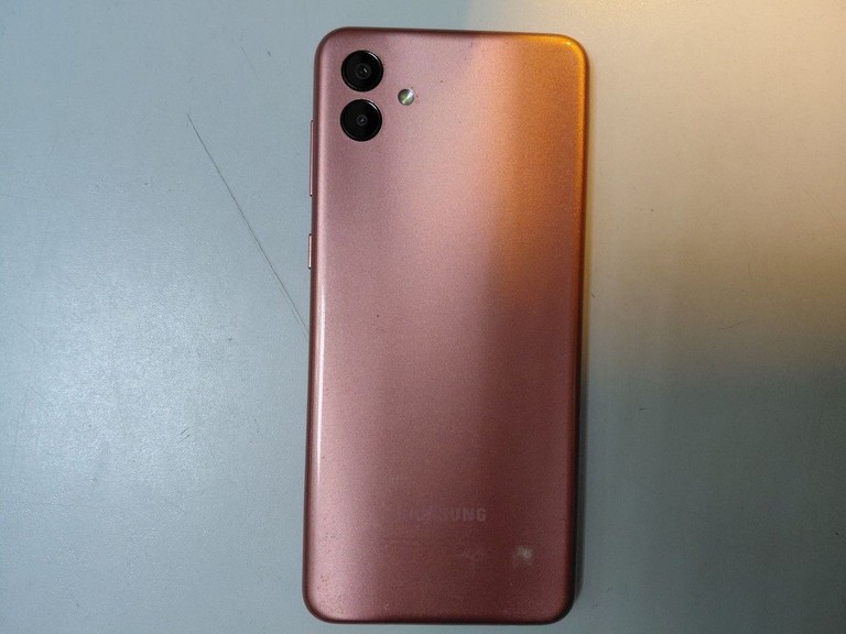 Оголошення Samsung galaxy a04 4/64gb Б/У