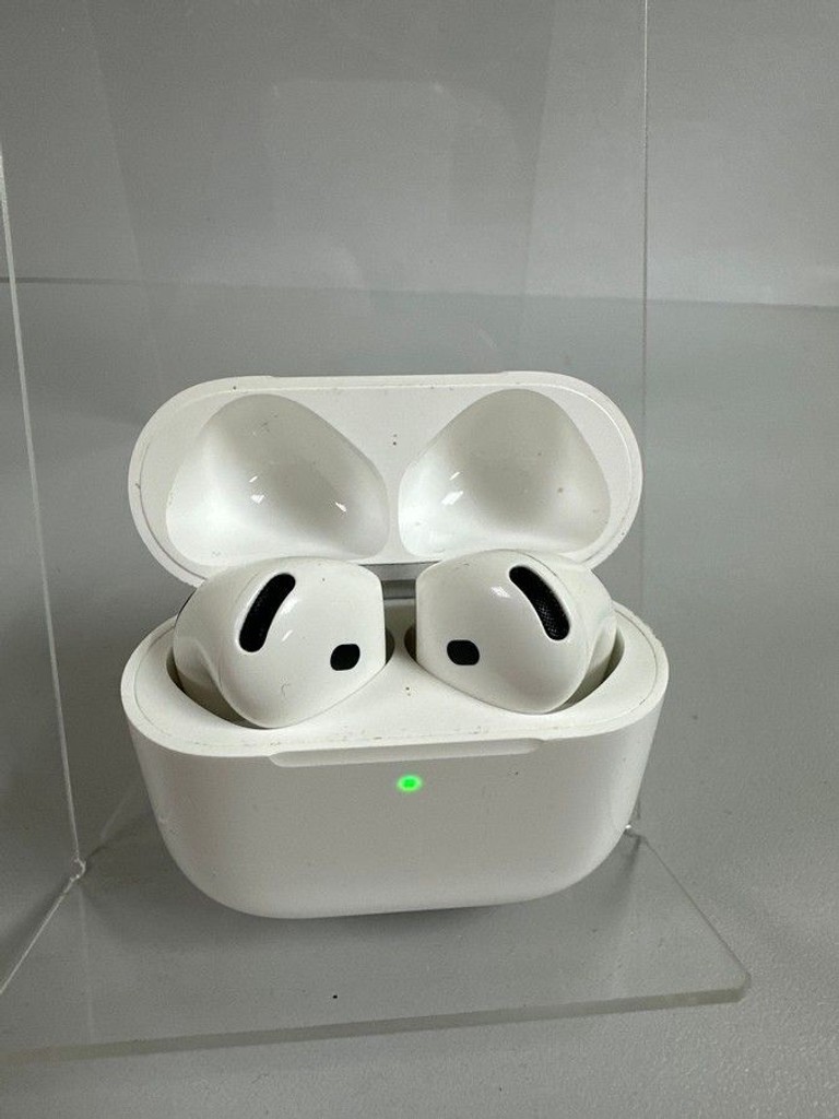 Дешиво Apple airpods 4 с ломбарда