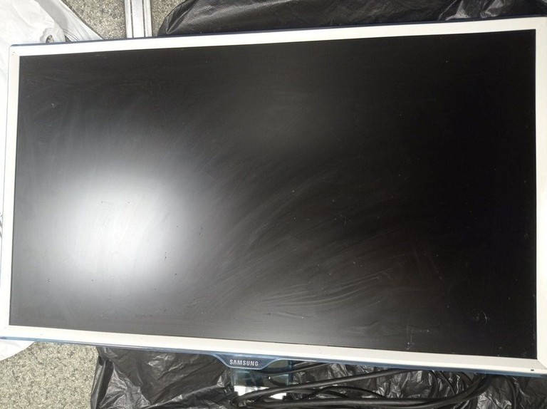 Купить Samsung S24E391HL (LS24E391HLO/CI) Б/У