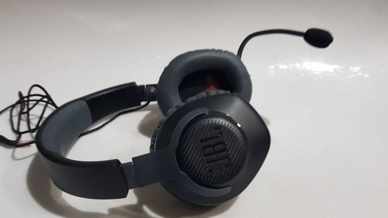 Оголошення Jbl quantum 100 Б/У