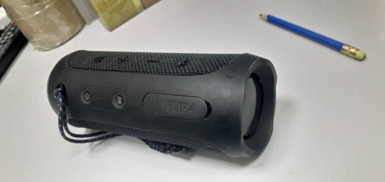 Оголошення Jbl flip 4 Б/У