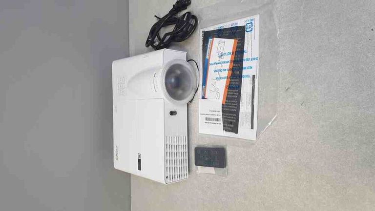 Дешиво InFocus INV30 с ломбарда