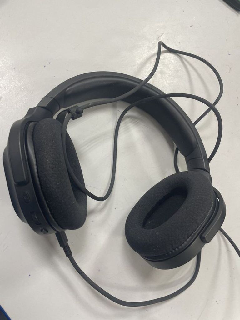 Купить Razer Barracuda X (RZ04-03800100-R3M1) Б/У