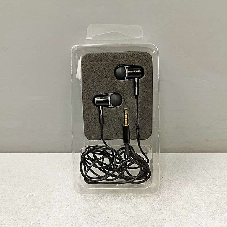 Купить Awei ES-Q3 Black Б/У