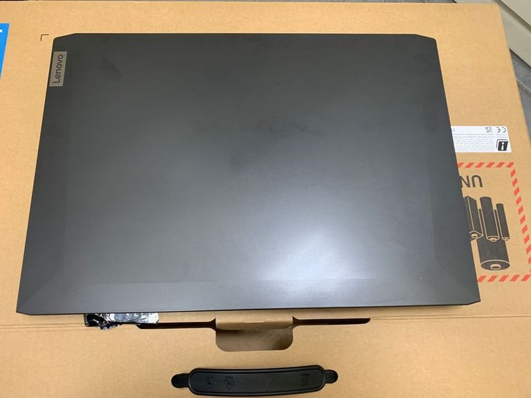 Дешево Lenovo 15/ryzen 5 5500h ddr4/16gb ddr4/hdd *відсутній/ssd 512 gb/geforce rtx2050 4gb з ломбарду