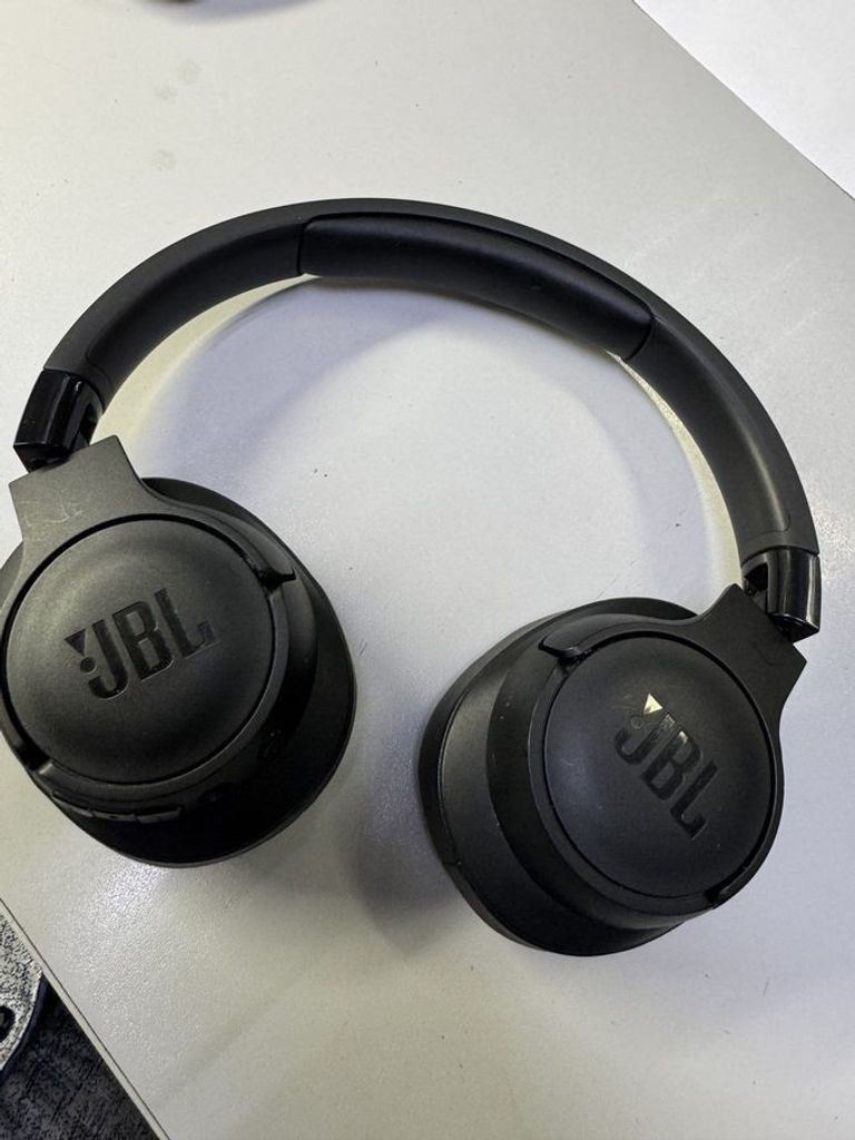 Купити Jbl tune 720bt Б/У