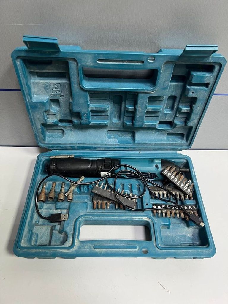 Объявление Makita df001dw Б/У