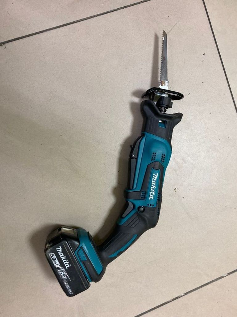 Оголошення Makita xrj01 Б/У