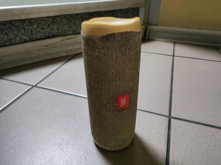 Купити Jbl Flip 5 Black (JBLFLIP5BLK) Б/У