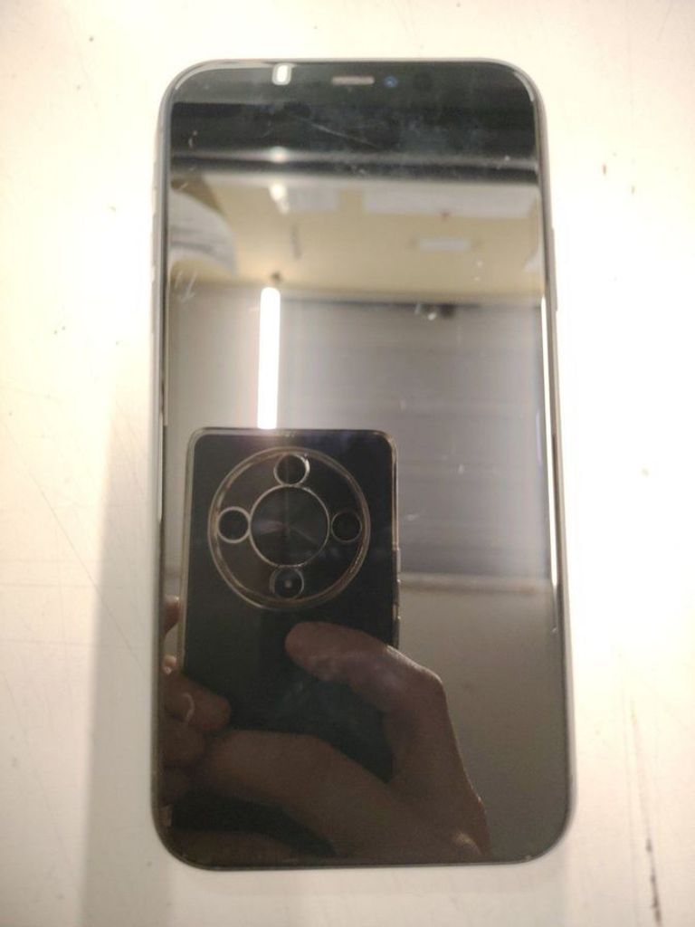 Купити Apple iPhone 11 64GB White (MWL82) Б/У