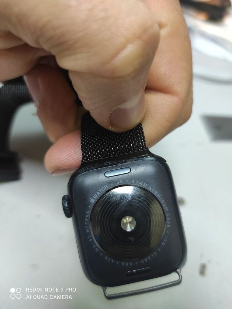 Объявление Apple apple watch se gps 40mm aluminum case w. abyss s Б/У