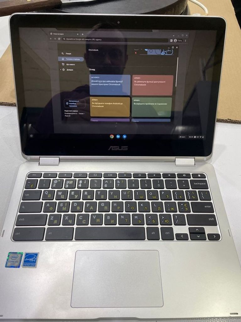 Дешиво Asus Chromebook Flip C302C 2в1/12.5"FHD/m3-6/4/64/БЕЗКОШТОВНА ДОСТАВКА с ломбарда