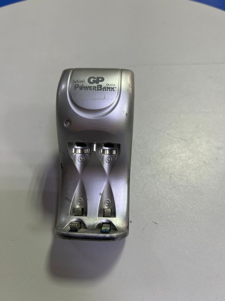 Купить Power Bank gp quik Б/У