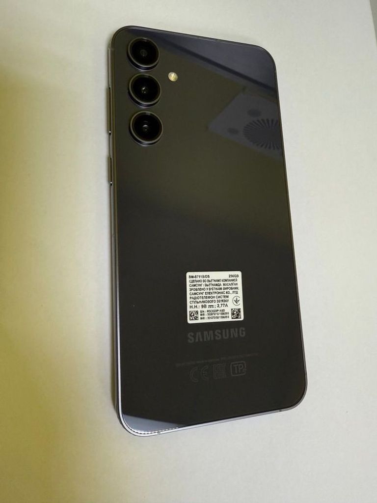 Купить Samsung Galaxy S23 FE SM-S711B 8/256GB Purple Б/У