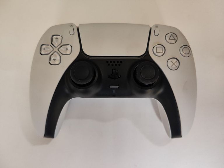 Купить Sony DualSense Black Б/У