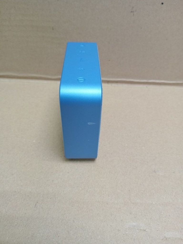 Дешиво Jbl go essential с ломбарда