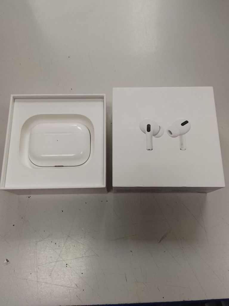 Купити Apple AirPods Pro (MWP22) Б/У
